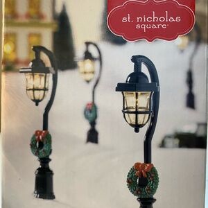 St. Nicholas Square Lamp Posts set of 4
